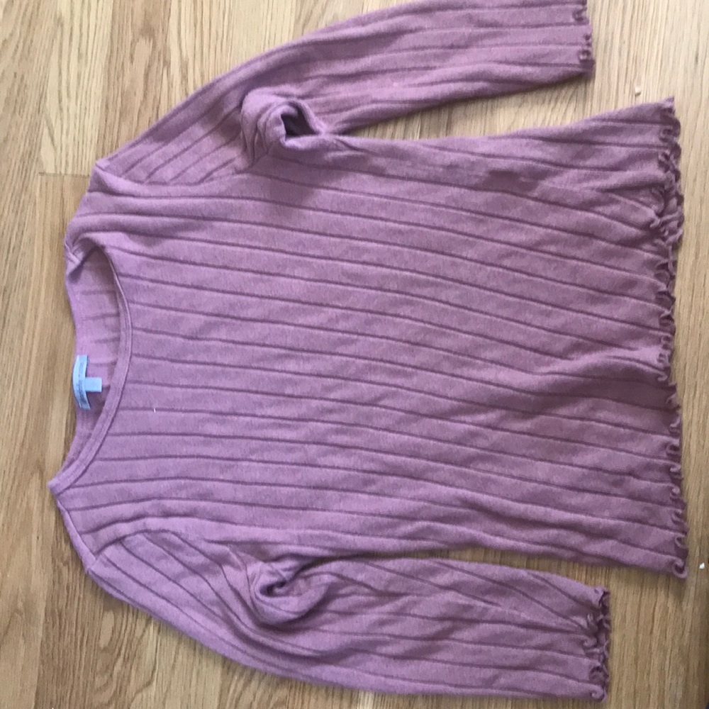 Tight but stretchable shirt